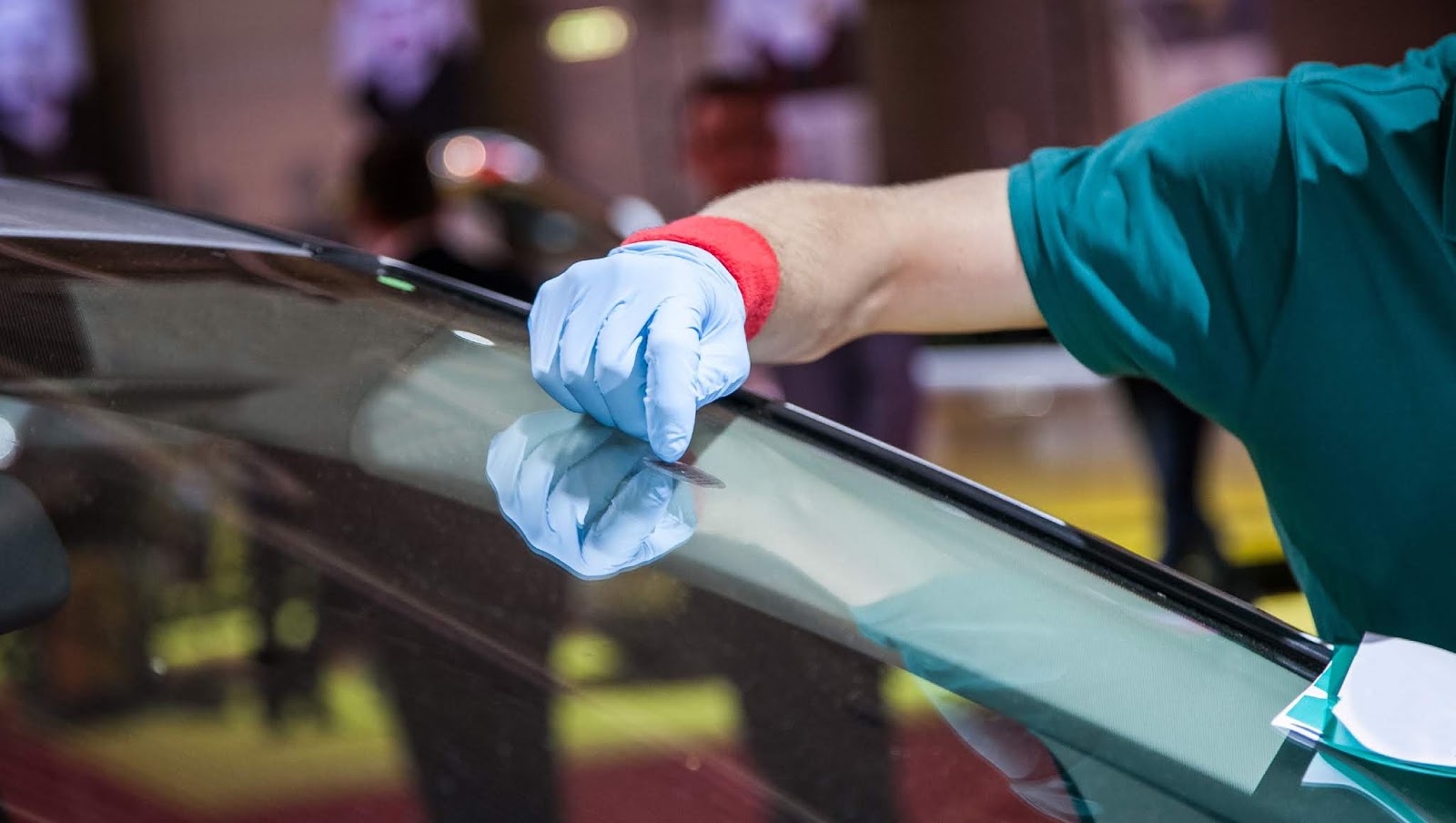 auto glass repair and replacement